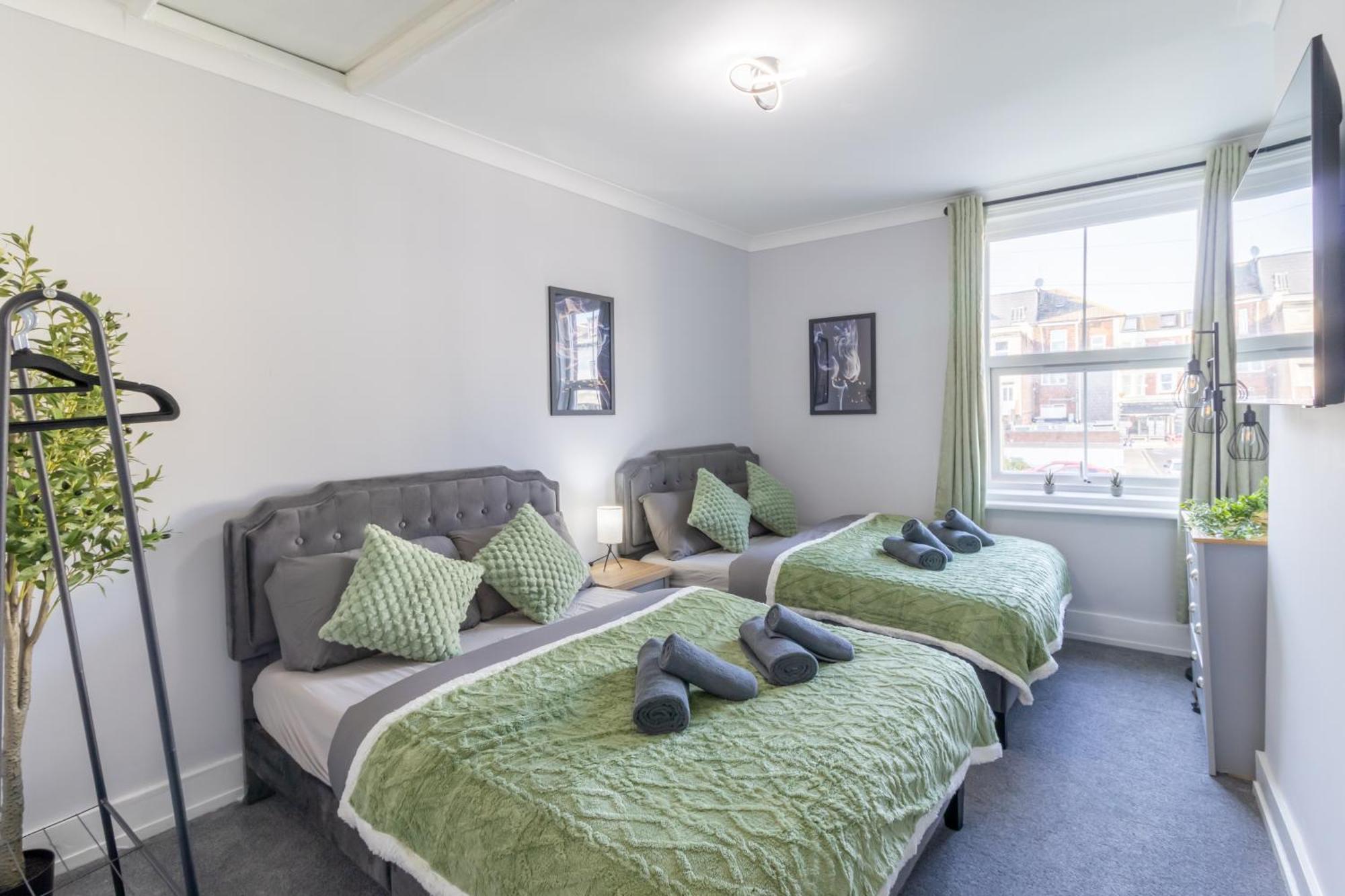 Open Mind Property - Apartment With 2 Double Beds ポーツマス エクステリア 写真