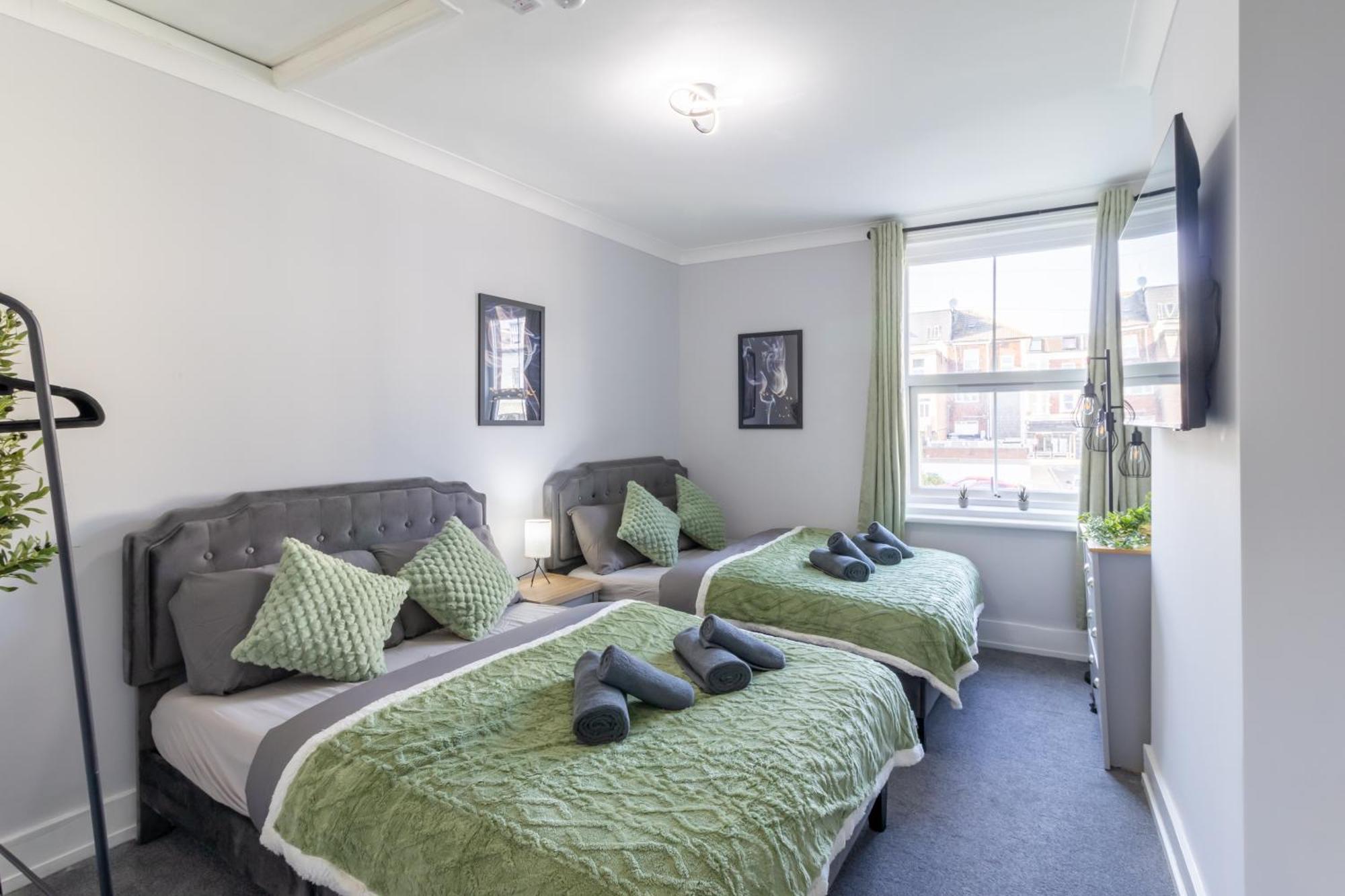 Open Mind Property - Apartment With 2 Double Beds ポーツマス エクステリア 写真