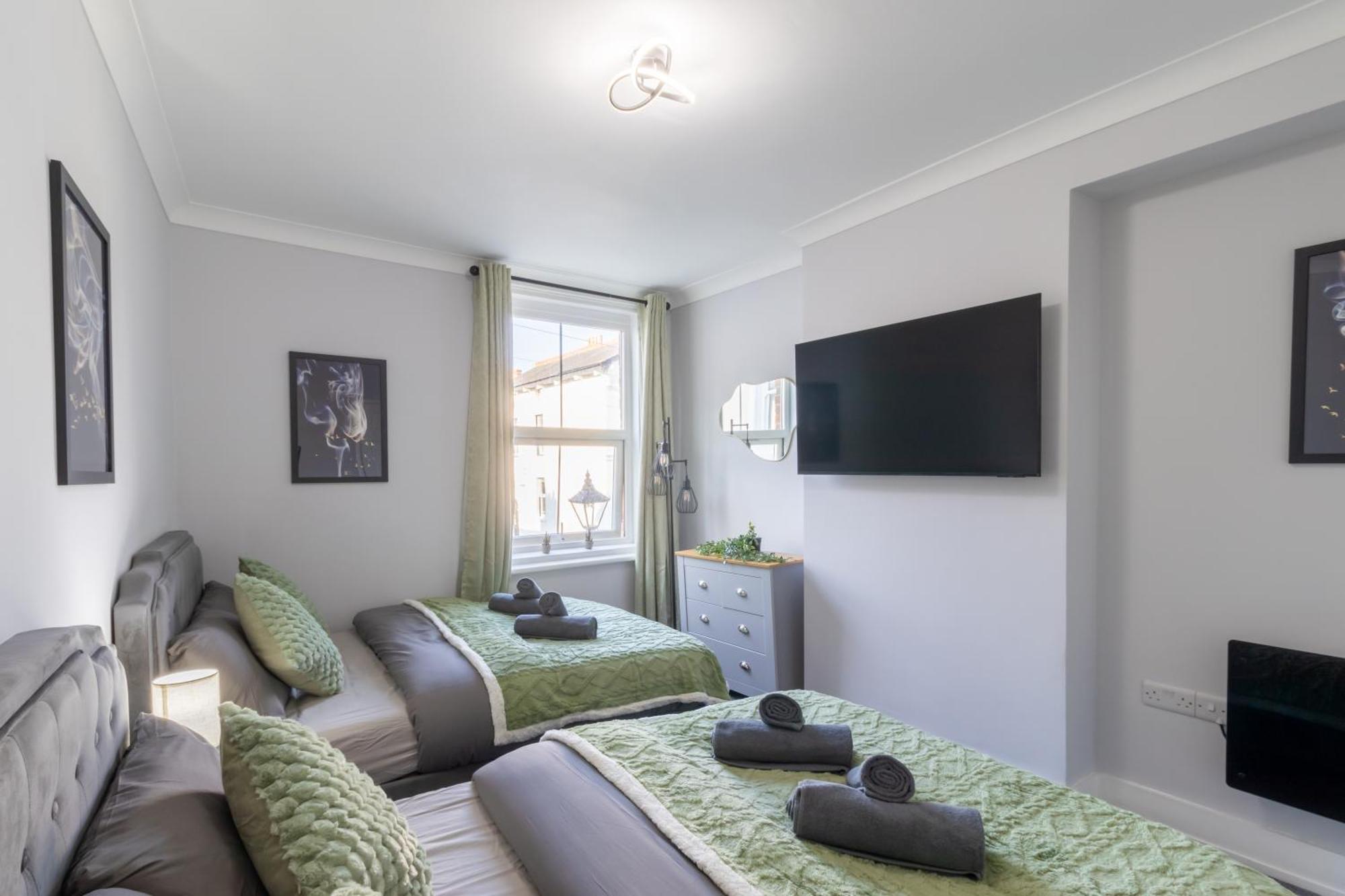 Open Mind Property - Apartment With 2 Double Beds ポーツマス エクステリア 写真