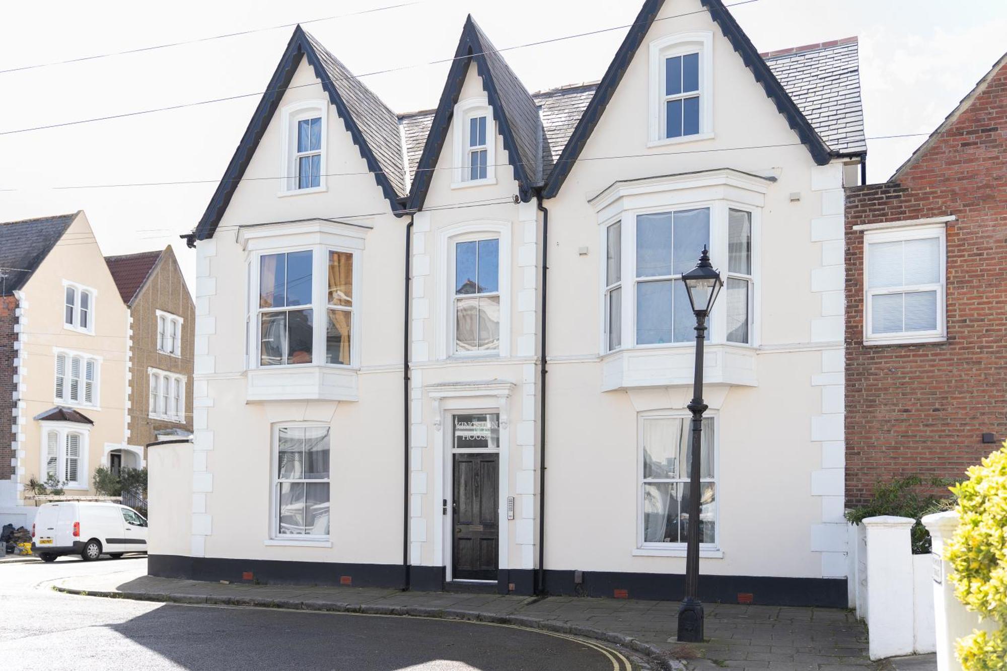 Open Mind Property - Apartment With 2 Double Beds ポーツマス エクステリア 写真